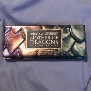 Game of thrones limited edition highlighter palette